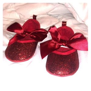 Red baby girl bow shoes